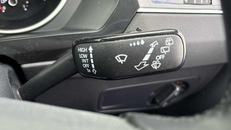 Volkswagen Tiguan 2.0 TDI Active 5dr Diesel Estate